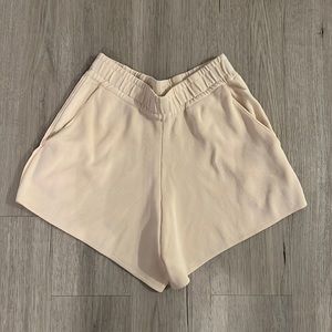 Zara casual chic off white short